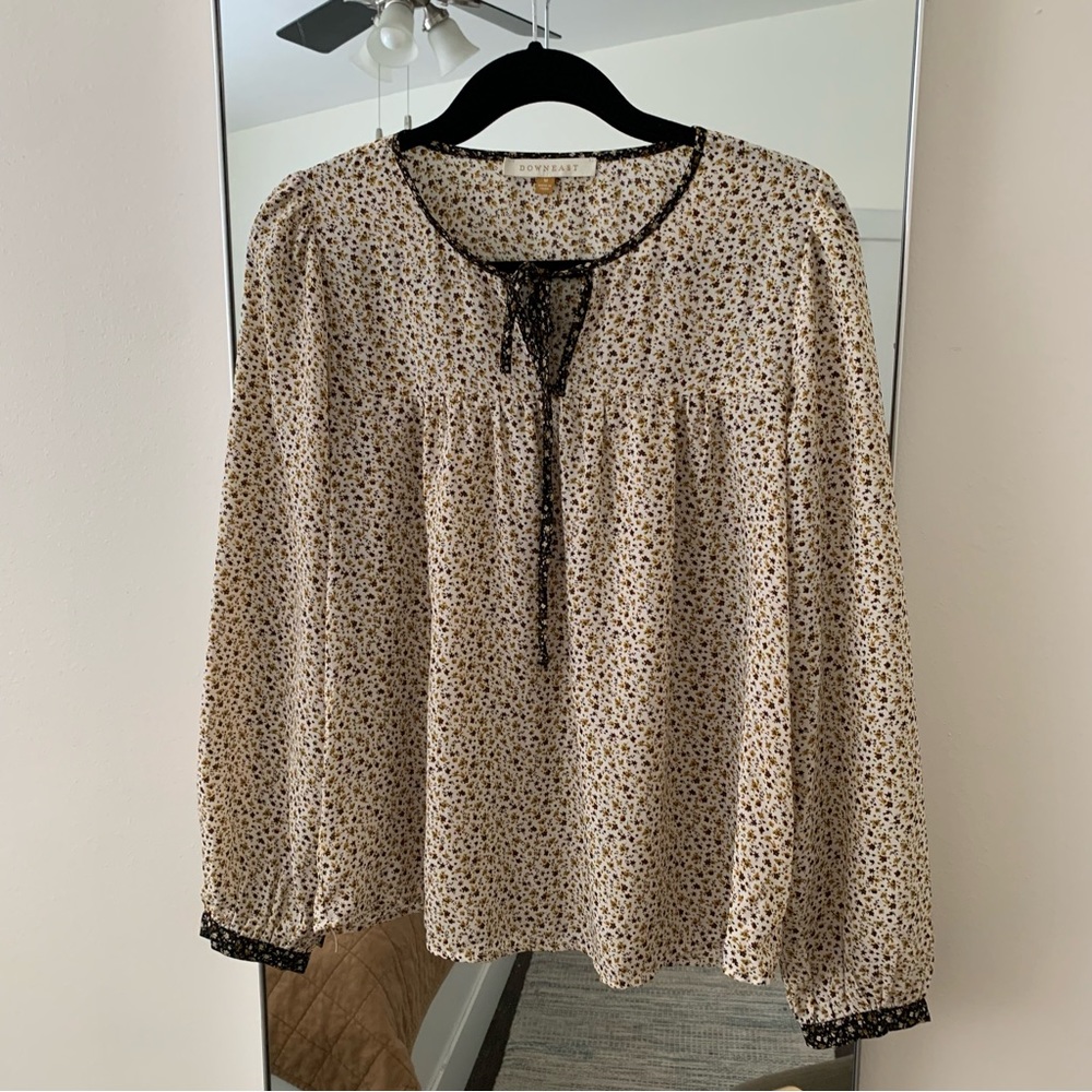 Downeast peasant style floral top